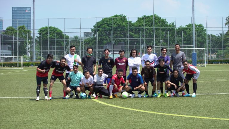 Pertandingan Persahabatan Tim Sepak Bola SiCepat Ekspres dan Selebritis FC