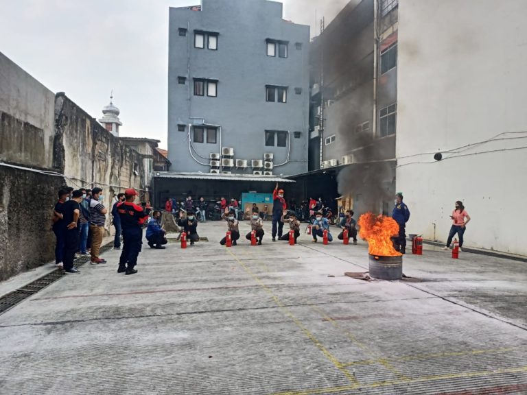 SiCepat Ekspres Lakukan Simulasi Kebakaran