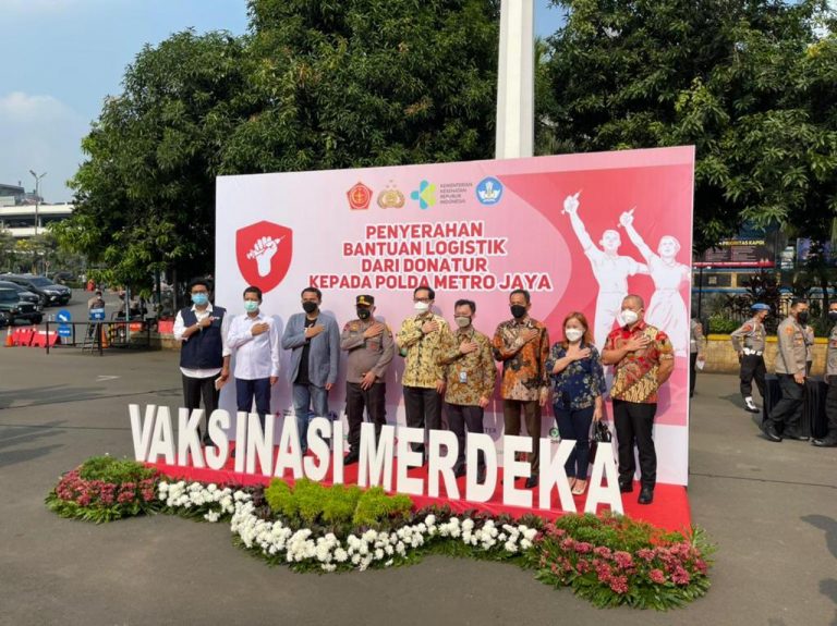 Alodokter dan #Indonesiapastibisa Dukung Vaksinasi Merdeka