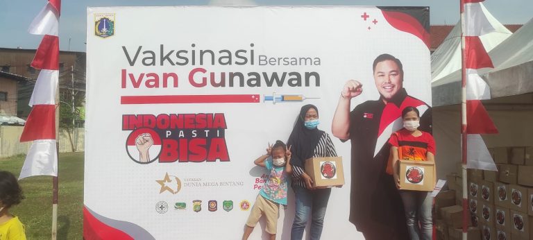 Ivan Gunawan Sukses Menggelar Vaksinasi Gratis Di Kali Anyar