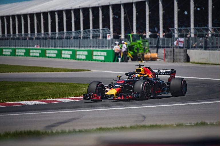 Rilis Mobil Balap, Tim Mahasiwa ITS Siap Tanding di FSAE Japan 2022