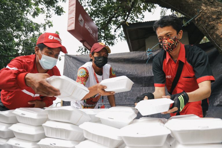 SiCepat Ekspres Konsisten Bantu Masyarakat Lewat Program Jumat Berkah