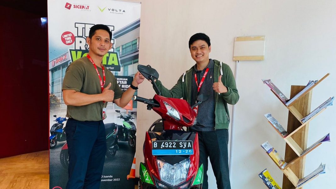 SiCepat lakukan test ride motor listrik kepada seluruh karyawan