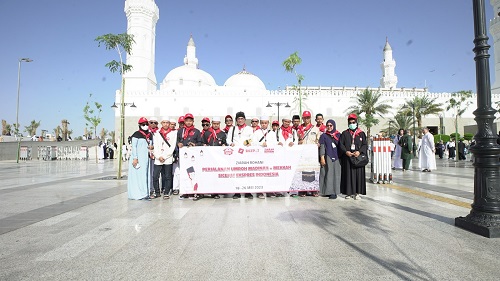 Apresiasi Loyalitas dan Dedikasi, SiCepat Ekspres Berangkatkan Umrah Karyawan