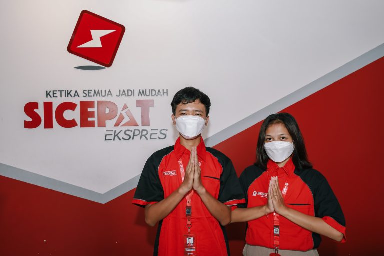 <strong></img>SiCepat Ekspres Borong Dua Penghargaan di Bidang Kualitas Layanan dan Branding</strong>