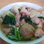 Cicipin Bakso Akung Yang Melegenda Di Bandung