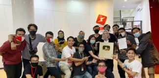 Unboxing Youtube Gold Play Button Channel Sicepat Ekspres