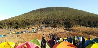 Komunitas Pendaki Gunung SiCepat Ekspres