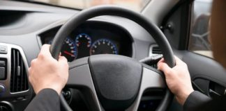7 Tips Mengendarai Mobil Bagi Pemula
