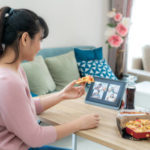 Buka Bersama Virtual Jadi Tren Ramadhan 2021