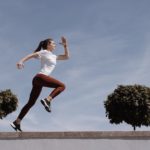 Tips Memilih Pakaian Olahraga Wanita yang Tepat