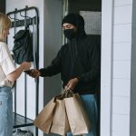 Tips Menerima Paket di Tengah Pandemi