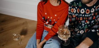 Meriahkan Natal dengan Inspirasi Outfit Ini!