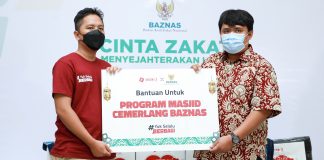 SiCepat Ekspres Salurkan Bantuan Program Masjid Cemerlang dan Memberikan Gratis Pengiriman Paket Ramadan ke 3 Provinsi