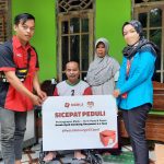 SiCepat Ekspres Berikan Bantuan Kursi Roda dan Popok untuk Keluarga Karyawan