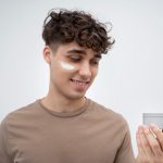Ini 5 Alasan Kenapa Pria Juga Harus Menggunakan Skincare Skincare pria