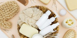 Jangan Ketinggalan, Ini 4 Produk Skincare yang Wajib Dibawa saat Liburan Agar Kulit Tetap Glowing Skincare liburan