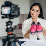 Manfaatkan Live Streaming untuk Tingkatkan Penjualan, Begini Caranya! live streaming