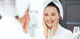 Usia Kamu 20-an? Ini Skincare yang Wajib Dipakai Agar Wajah Tetap Flawless skincare usia 20-an