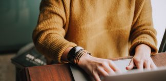 Produktivitas Kerja Tetap Maksimal dengan Konsumsi 4 Makanan Ini Ilustrasi produktivitas kerja