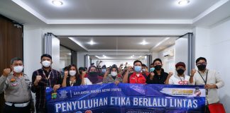 SiCepat Ekspres Berikan Penyuluhan Etika Berlalu Lintas Kepada Para Pengemudi