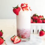 Temani Buat Nonton Drakor, Ini Dia Resep Korean Strawberry Milk yang Menyegarkan