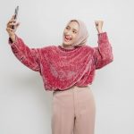 Pilihan Outfit Atasan untuk Acara Bukber yang Santai dan Tetap Stylish