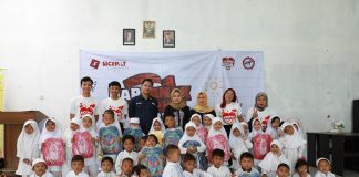 Peringati Hari Anak Nasional, SiCepat Ekspres Salurkan Donasi Perlengkapan Alat Sekolah ke 8 PAUD di Jawa Barat